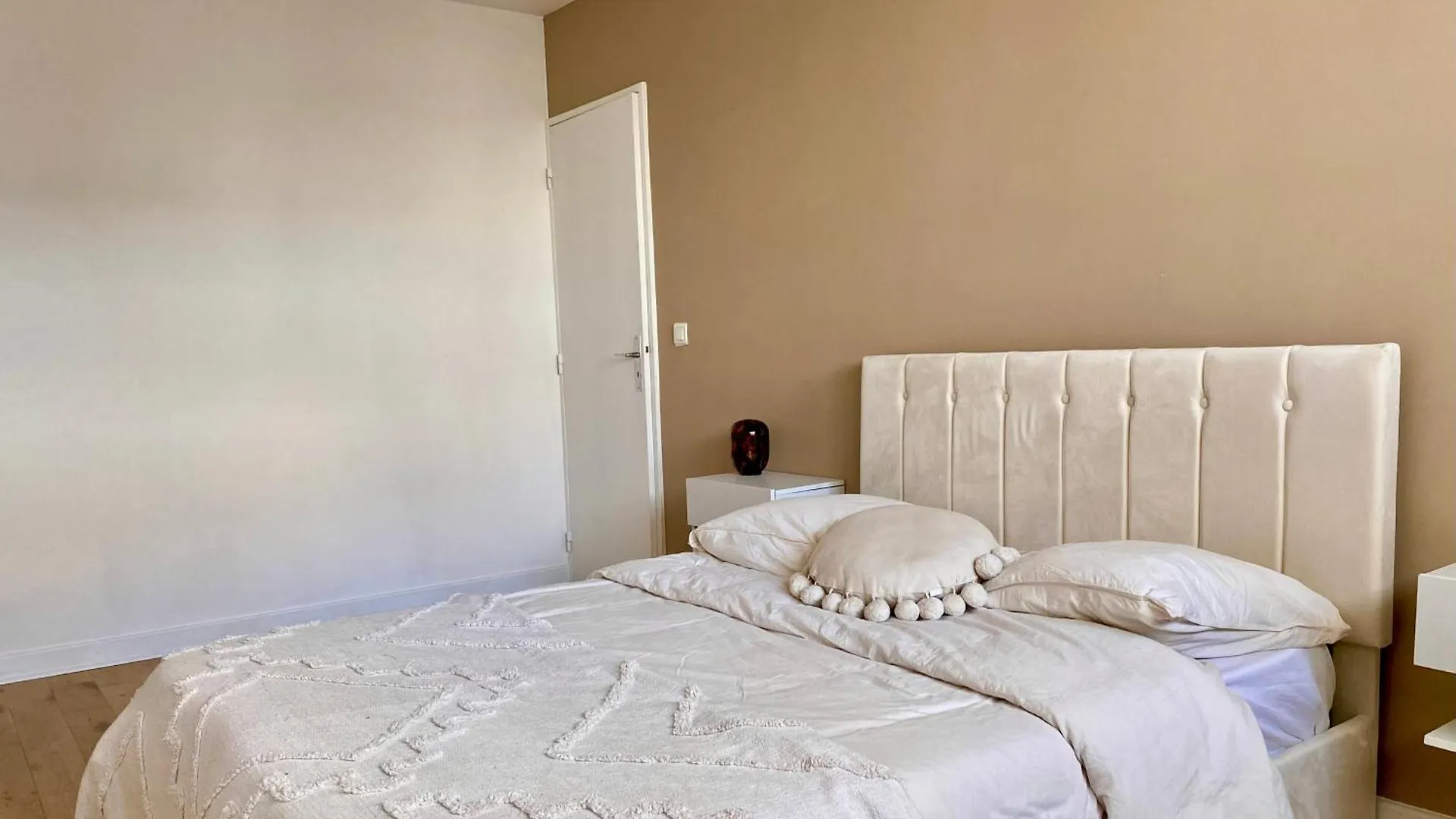 Suite Bella Vista : Piscine & Vue Panoramique باريس فرنسا